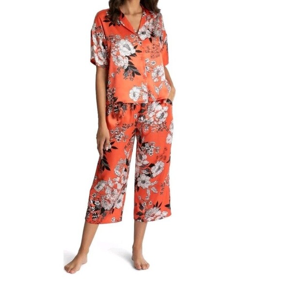 Secret Treasures Satin Pajama Set Size 2X 18/20 Red Floral Print Crop Pant - Picture 1 of 8